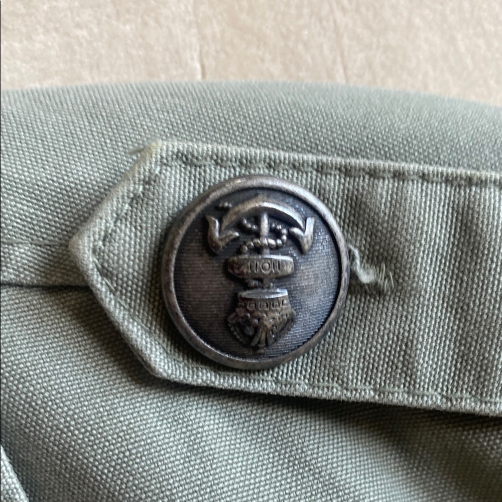Olive Green Button-Up Jacket - Picture 4 of 10